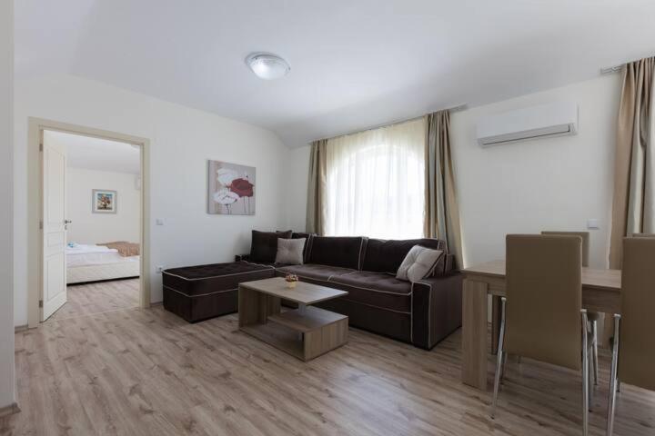 Zevs Residence Nesebar Bagian luar foto